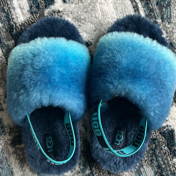 New UGG slippers size USA 10 - Picture 3 of 6